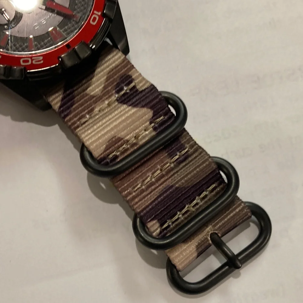 Casio MTD1069 watch, red and black with camo strap & rubber strap, working batty